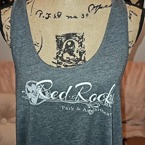 Red Rocks Tank Top - Picture 2 of 8